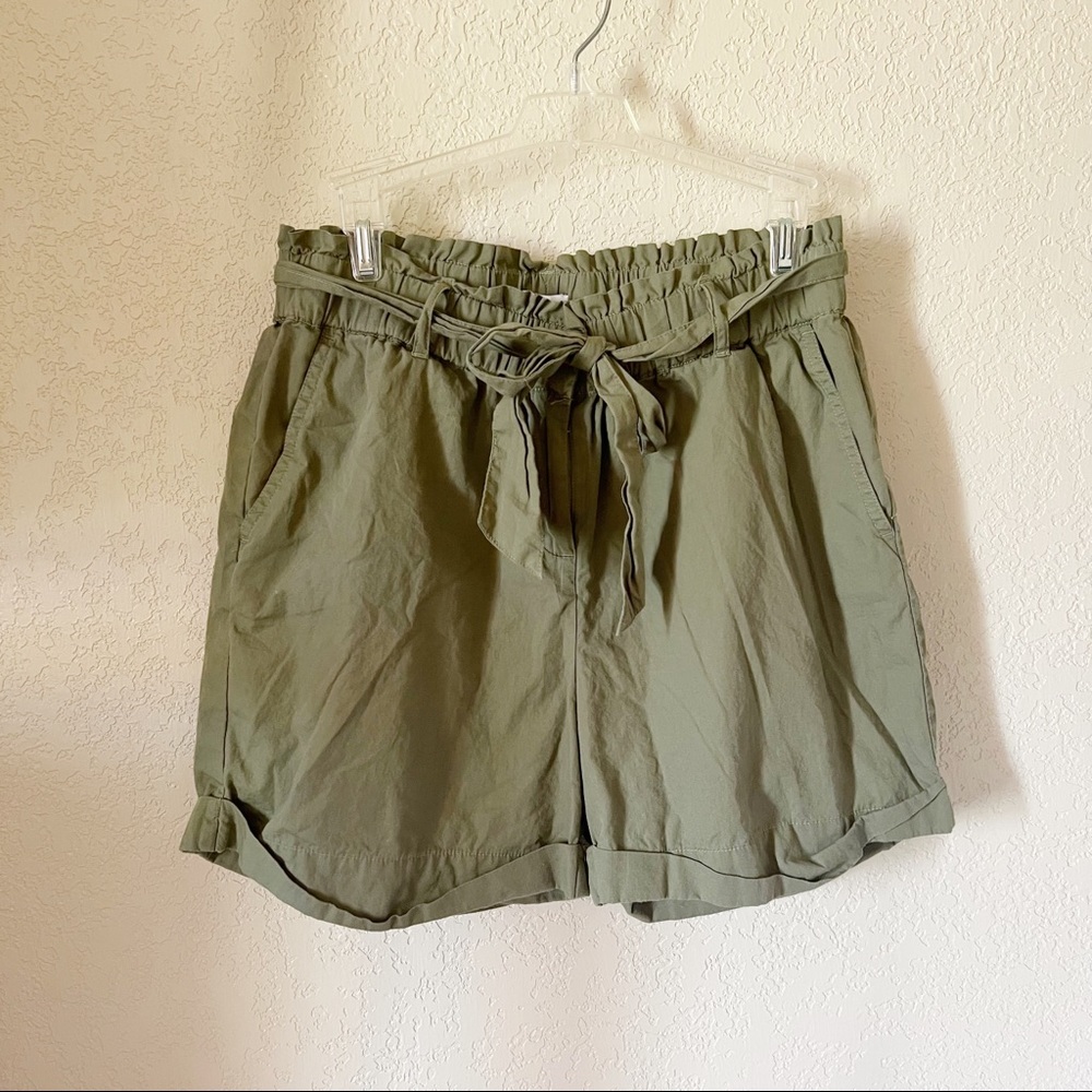 Crown & Ivy Olive Green High Rise Paperbag Shorts